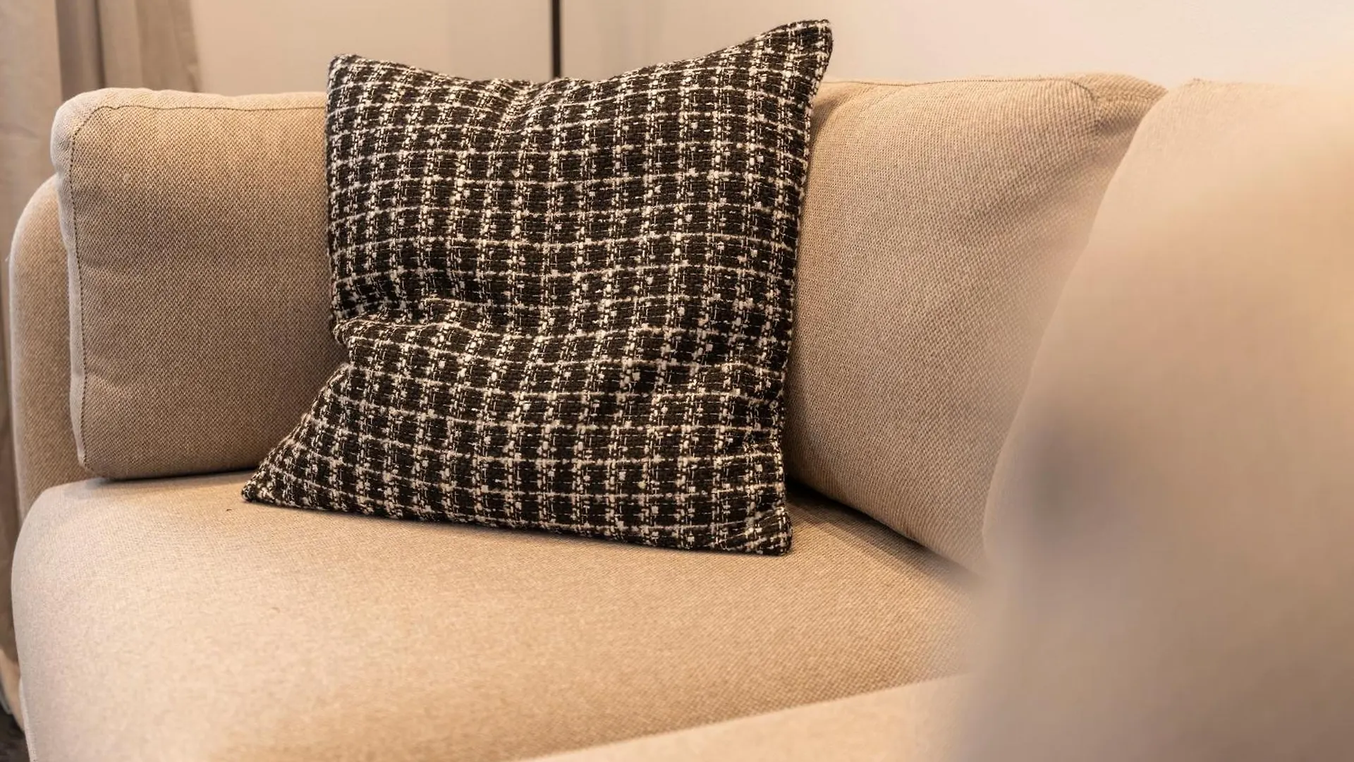 Josef'S Home I Premium Studio I Quiet & Central شقة